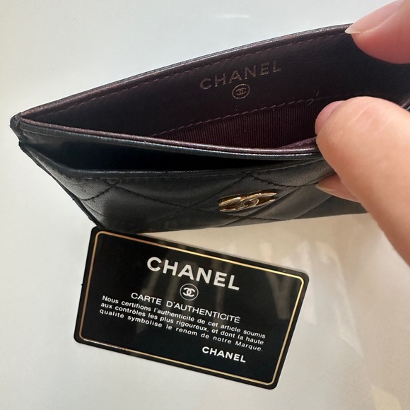 AUTHENTIC CHANEL BLACK LAMBSKIN CARD HOLDER - Picture 5 of 8
